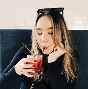 Meet your Posher, Olivia